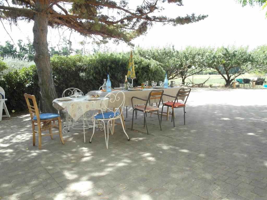 Mas Moineau Bed and Breakfast Mézoargues Exteriör bild